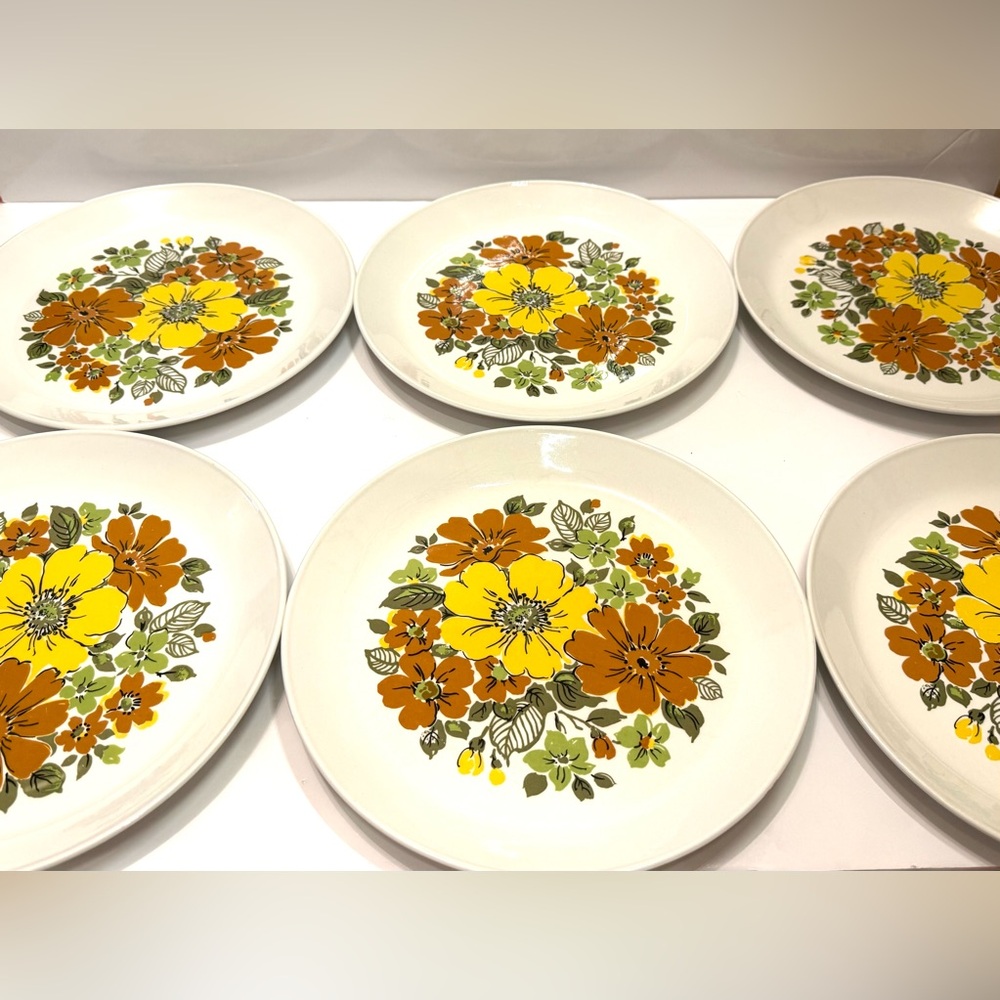 Vintage Johnson Brothers “Westdale” Floral Dinner Plates – Set of 6 – 10”
